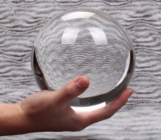 Cristalomancia - Bola de cristal de roca