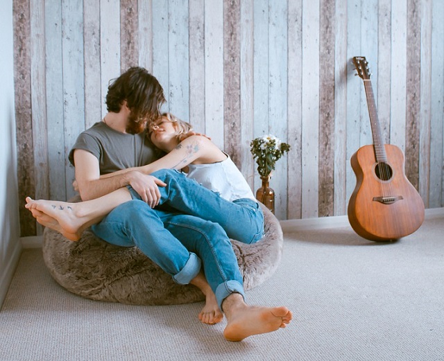 Relaciones de larga duración - Complicidad