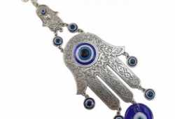 Amuleto colgante mano de Fátima con ojos turcos