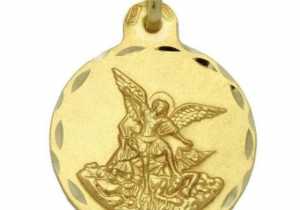 Medalla y Rosario de San Miguel Arcángel