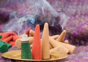 Los mágicos beneficios del incienso según sus aromas