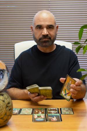 Tarot de Rubén Barea, el famoso vidente de TV